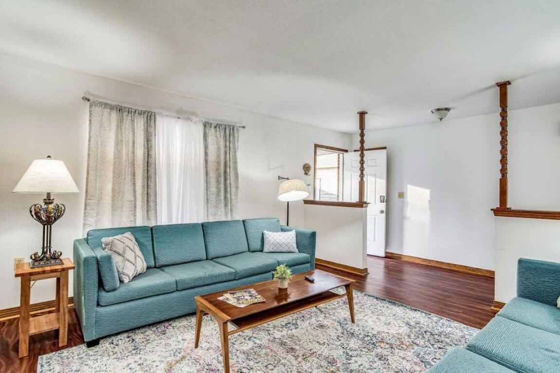 Brilliant In Bellview-Back Unit-- Mins To Nas Pensacola, Beach, Shopping Exteriör bild